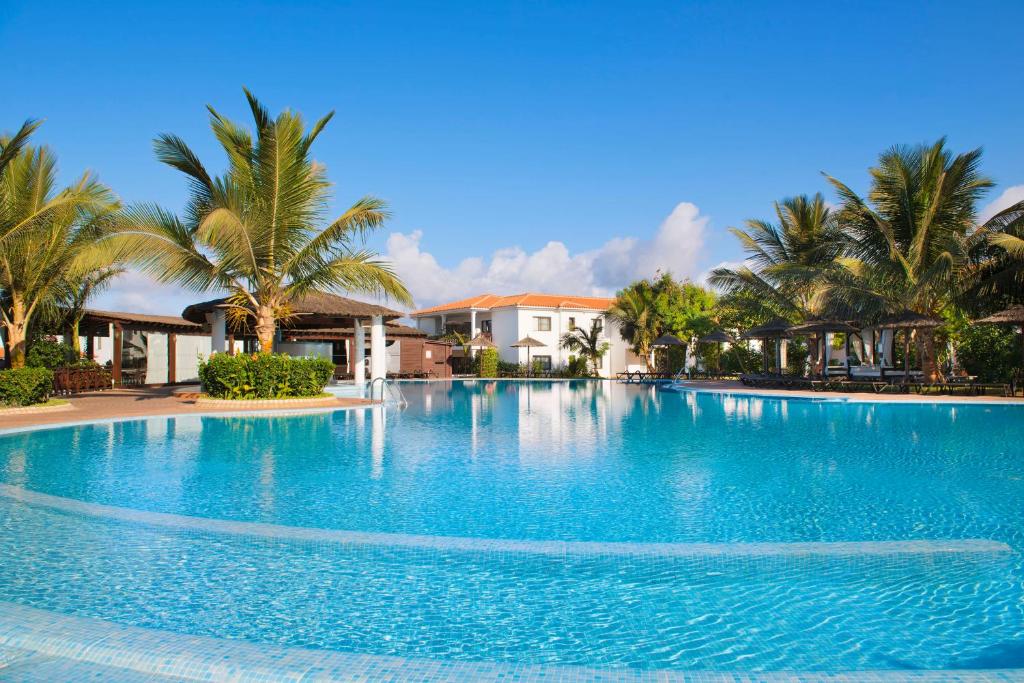 Bazén v ubytování Melia Tortuga Beach - All Inclusive nebo v jeho okolí