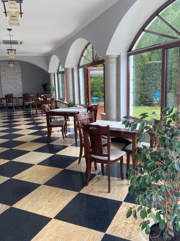 Część wypoczynkowa w obiekcie Hotel Zajazd Polonez