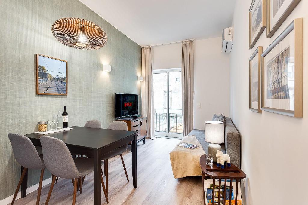 Central Porto 1BR Apartment - Oporto Bridges