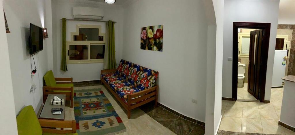 TV a/nebo společenská místnost v ubytování The Castle Hotel & studios