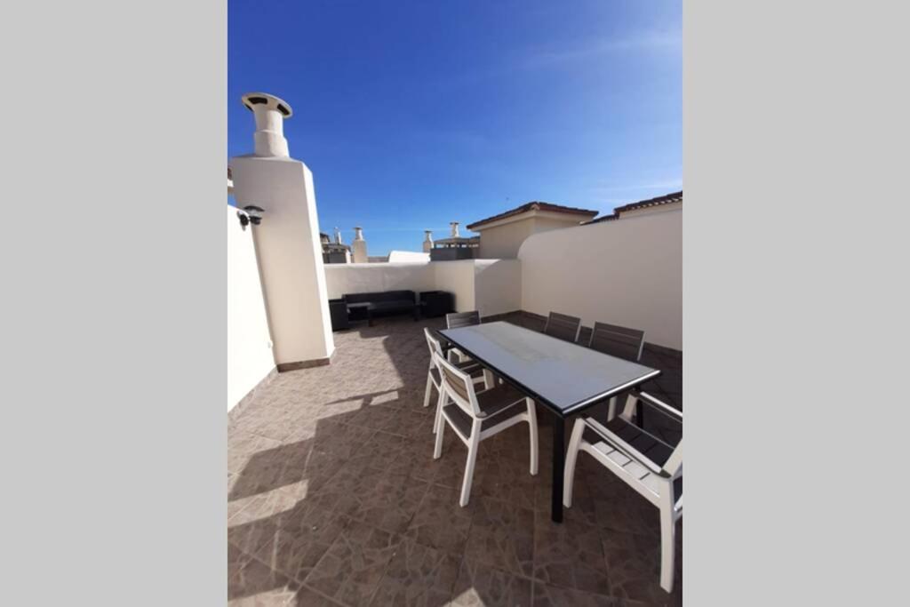 Balkón alebo terasa v ubytovaní Apartamento con Solarium by DV Properties #P5H3