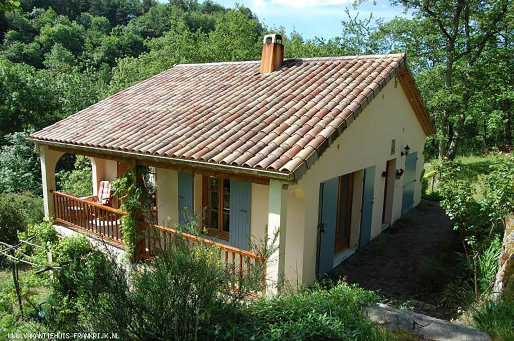 Gallery image of Villa Domaine Liberté avec prairie et forêt au bord d'une rivière en Ardèche in Silhac