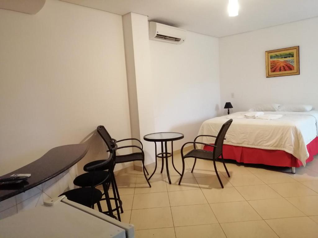 Postel nebo postele na pokoji v ubytování Los Lagos Resort Hotel