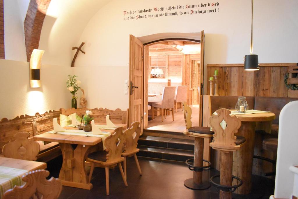 Istumisnurk majutusasutuses Gartenhotel Kloepferkeller