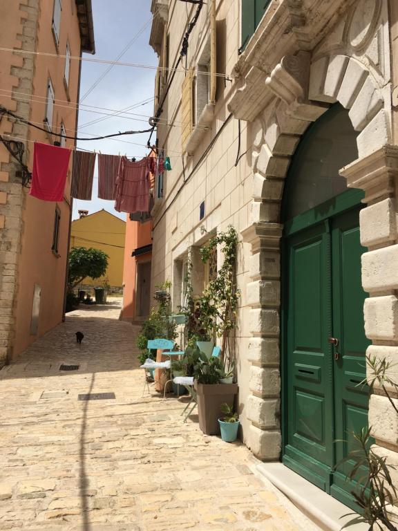 Tòa nhà nơi căn hộ tọa lạc