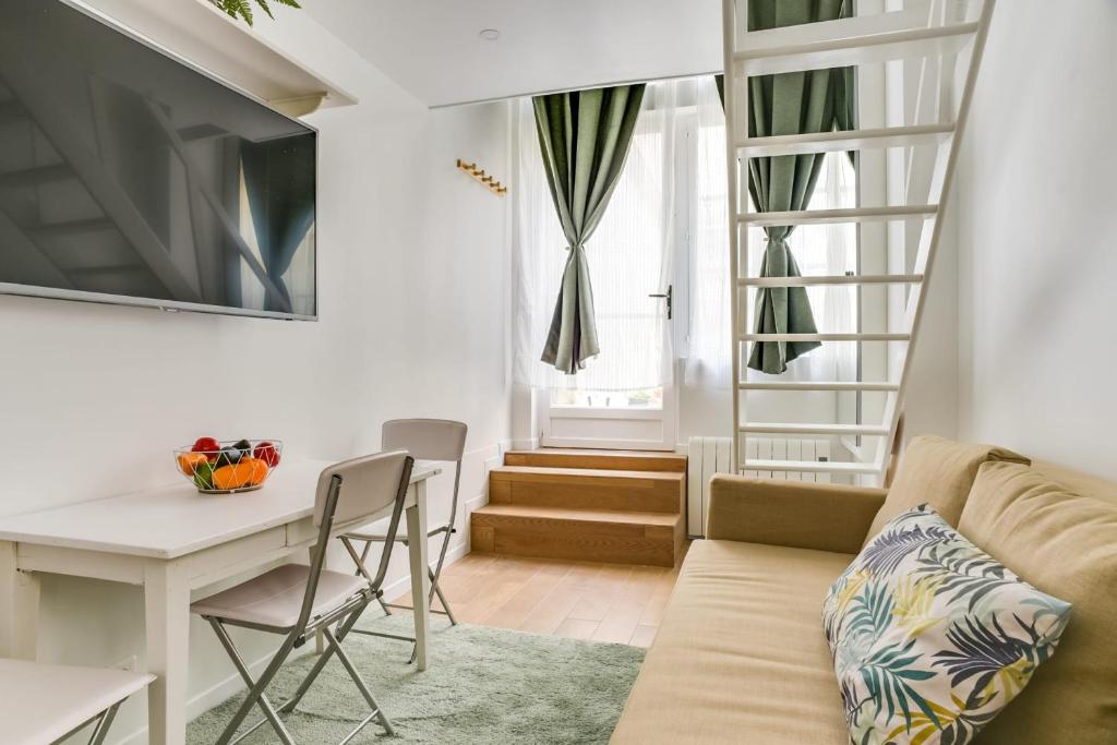 Beautiful Duplex Apt - 5 mins to Grand Rex - Apartment