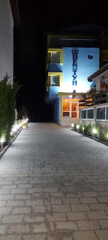 Budova, kde se hotel nachází