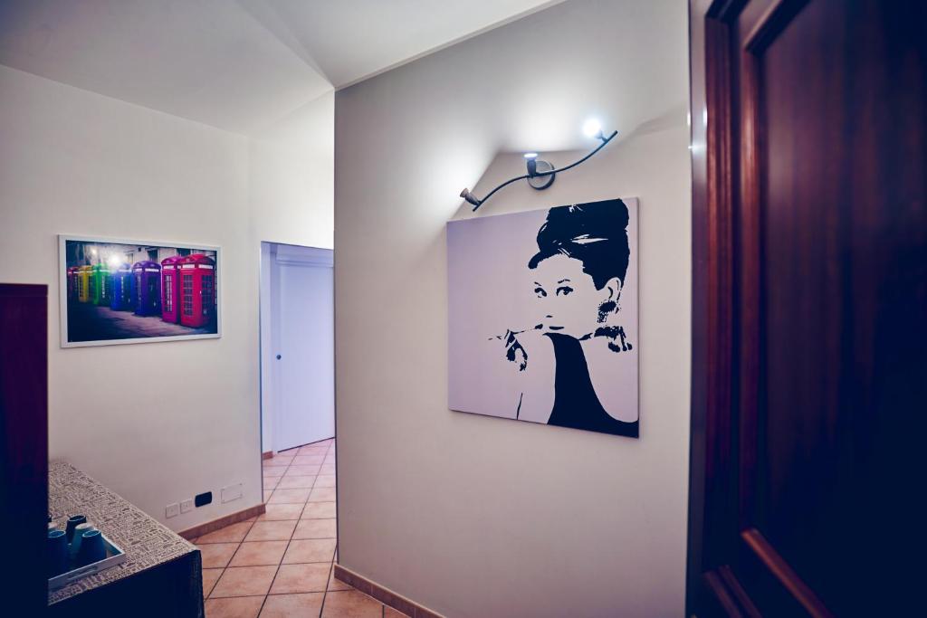 Travelershome 7Metri GuestHouse - Double Or Twin Room With Private External Bathroom