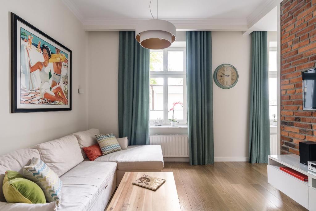Sanhaus Apartments - One-Bedroom Apartment - 4/1 Helska Street