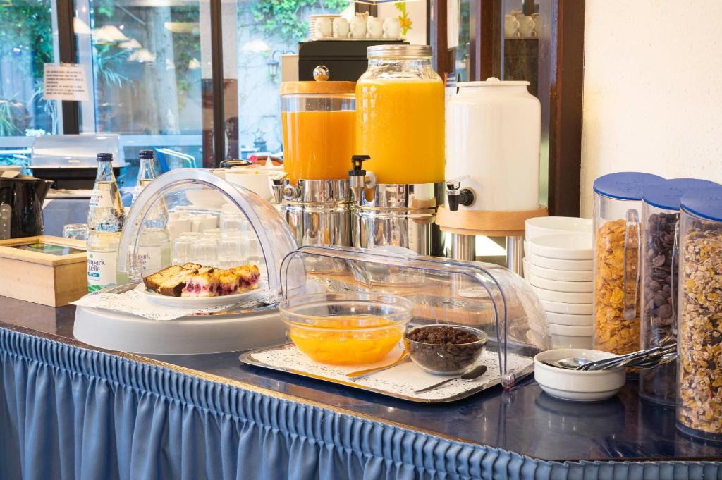 Cibo presso l'hotel o nelle vicinanze