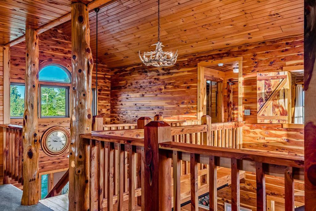 Rustic Cabin Lodge Bath Hardware & Accessories  Ozark Cabin Décor LLC –  Ozark Cabin Décor, LLC