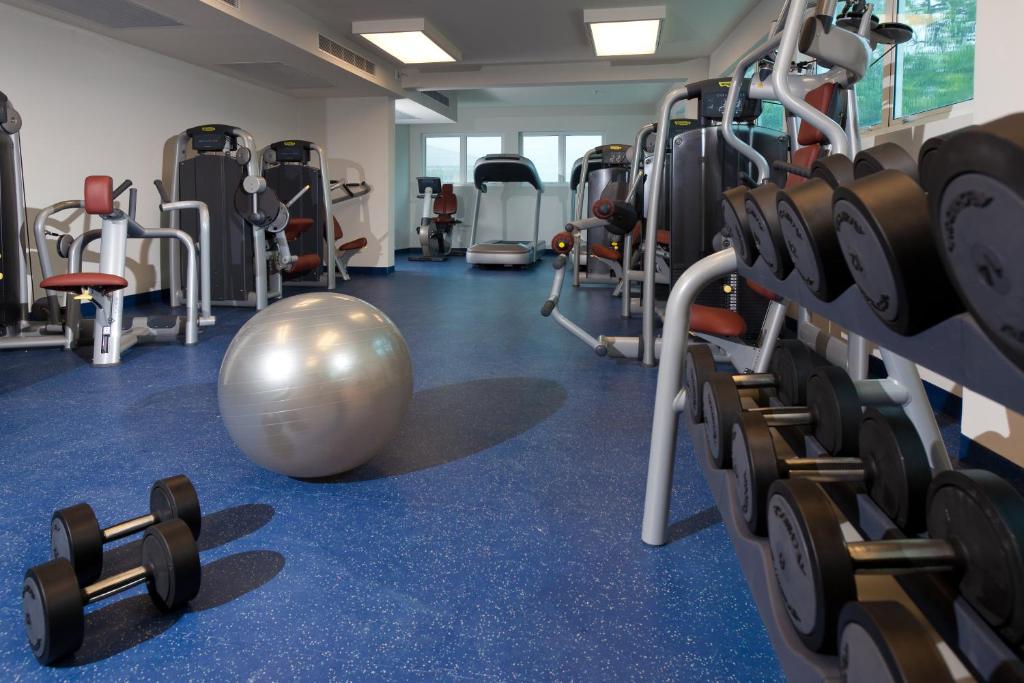 Fitness centrum a/nebo fitness zařízení v ubytování O2 Beach Club & Spa All Inclusive by Ocean Hotels