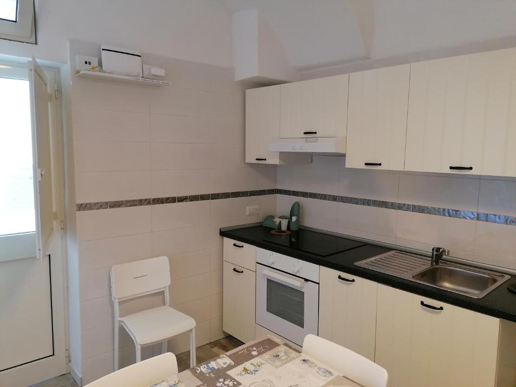 Kuchnia lub aneks kuchenny w obiekcie Home sweet home Vietri
