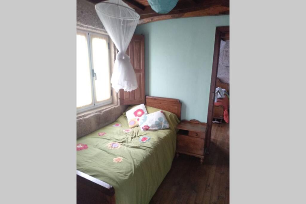 Postel nebo postele na pokoji v ubytování Casa Ribeira Sacra, Ourense, Niñodaguia, Galicia