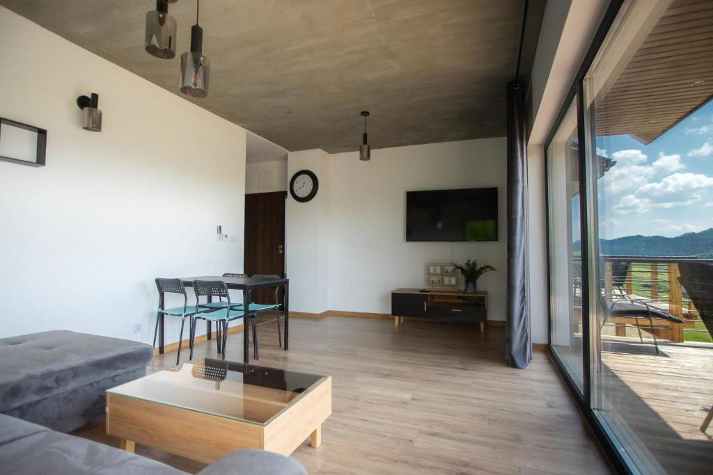 Výhľad na hory alebo výhľad na hory priamo z apartmánu