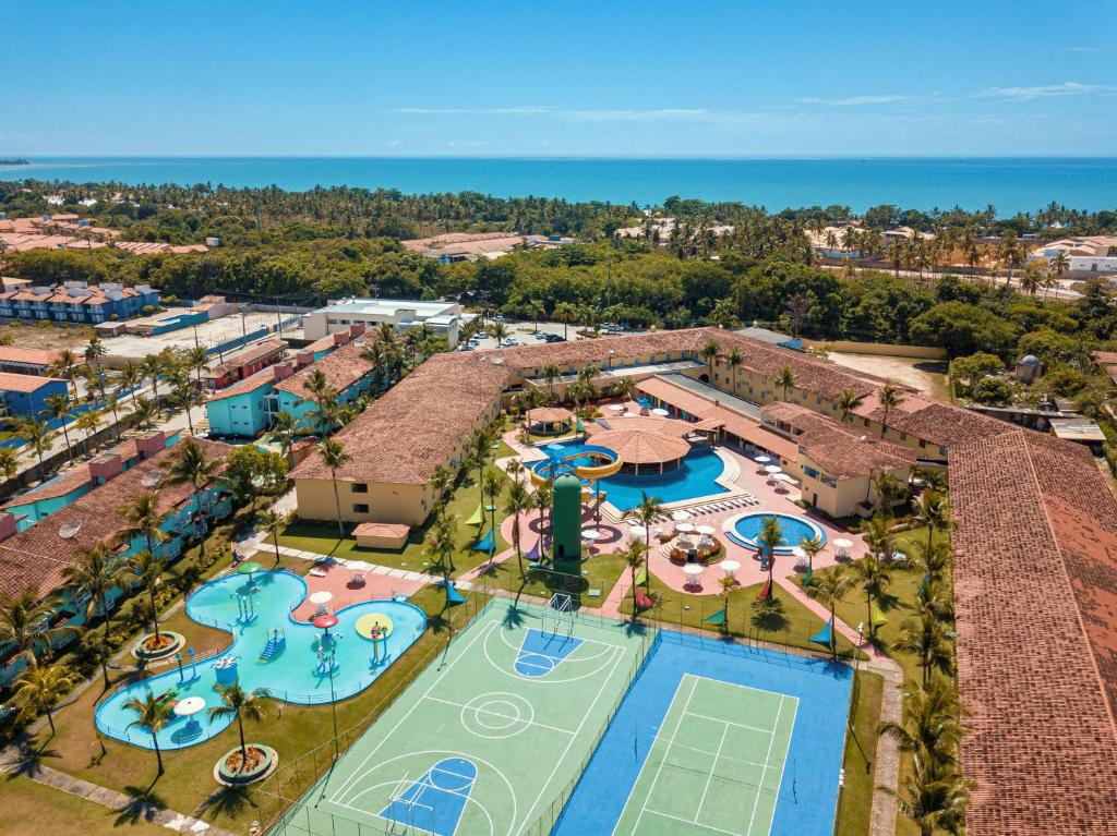 an overhead view of the pool at the resort at Portobello Park Hotel in Porto Seguro
