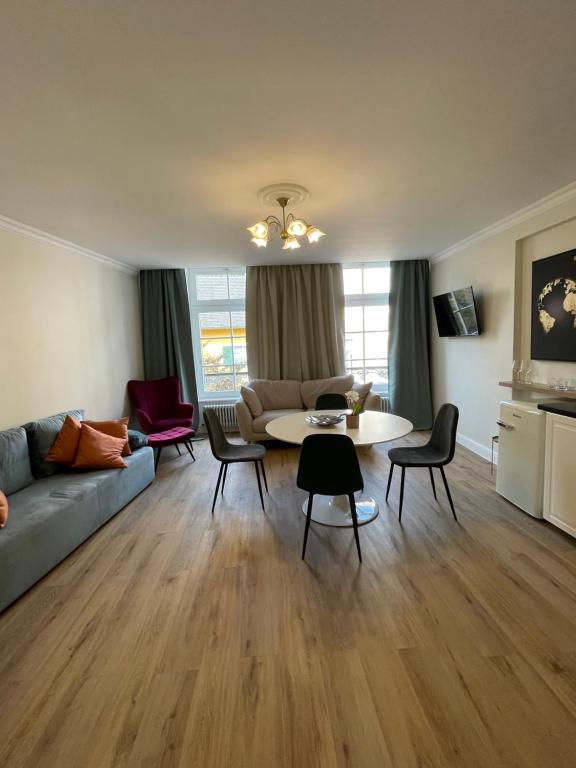 Hirsch Appartements - Housity
