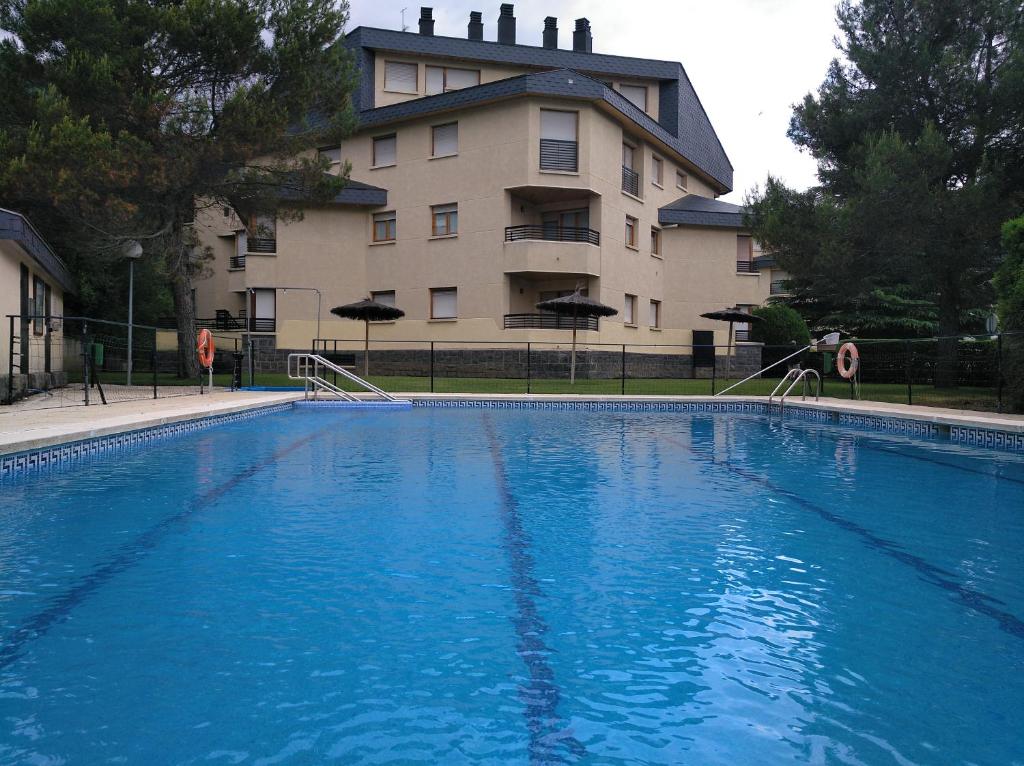Bazén v ubytování Tena Biescas Tourist Home nebo v jeho okolí