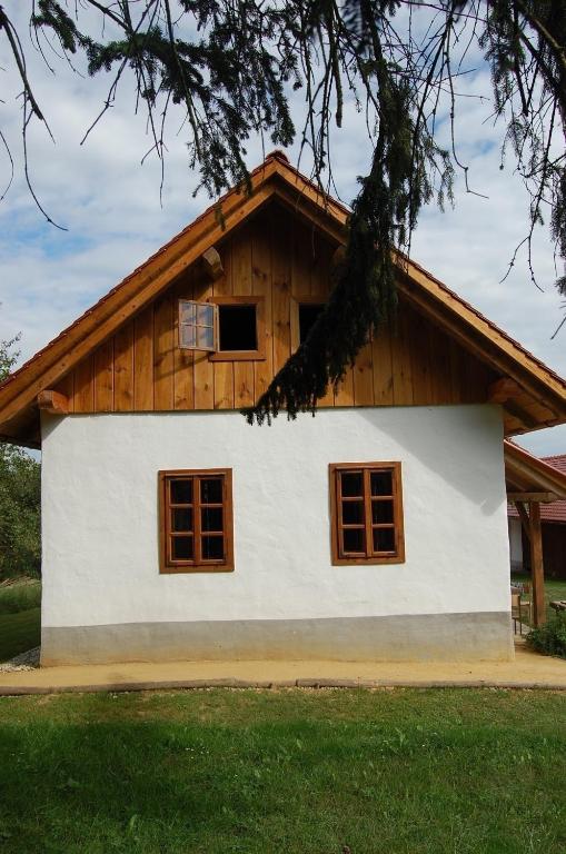 Budova, kde se prázdninový dům nachází
