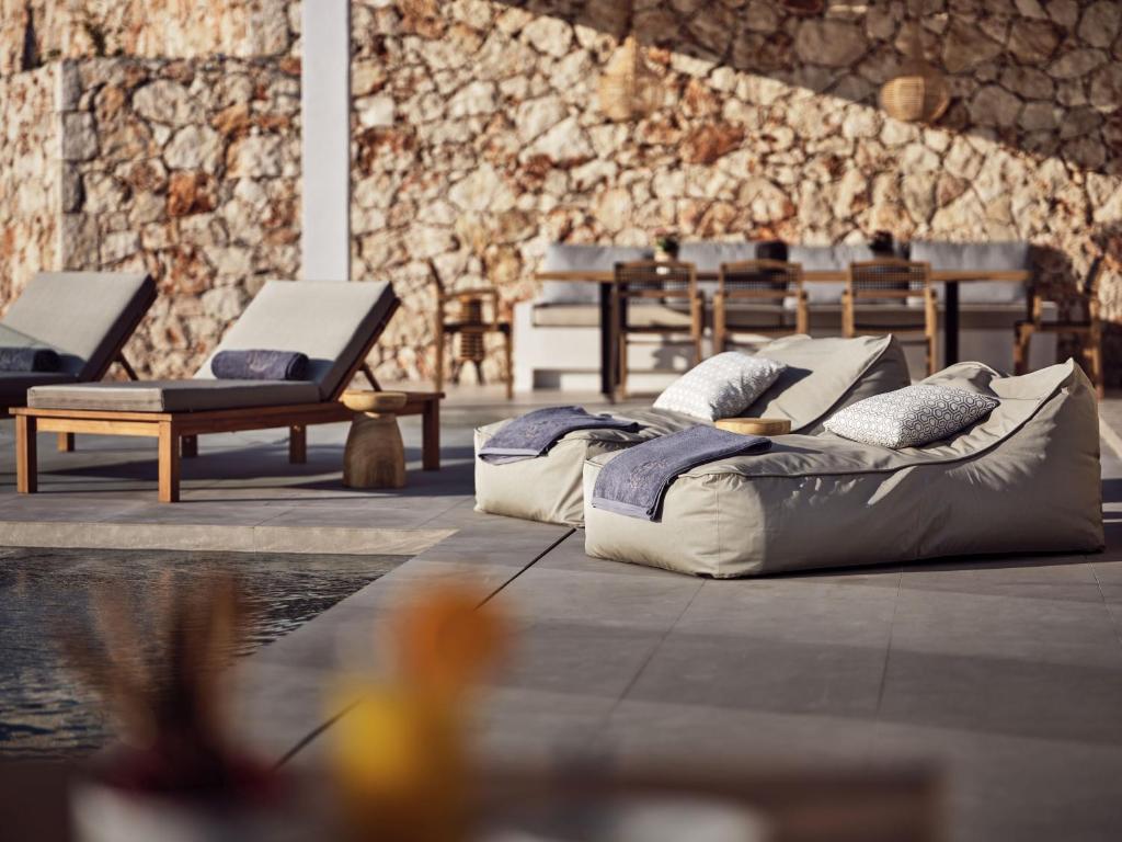 Posezení v ubytování Etheria Luxury Villas & Suites