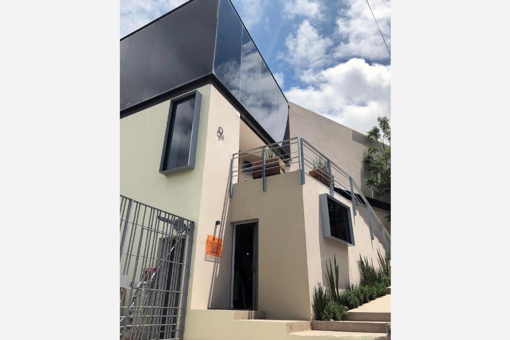 San Miguel Glass House Apartment - Two-Bedroom Apartment