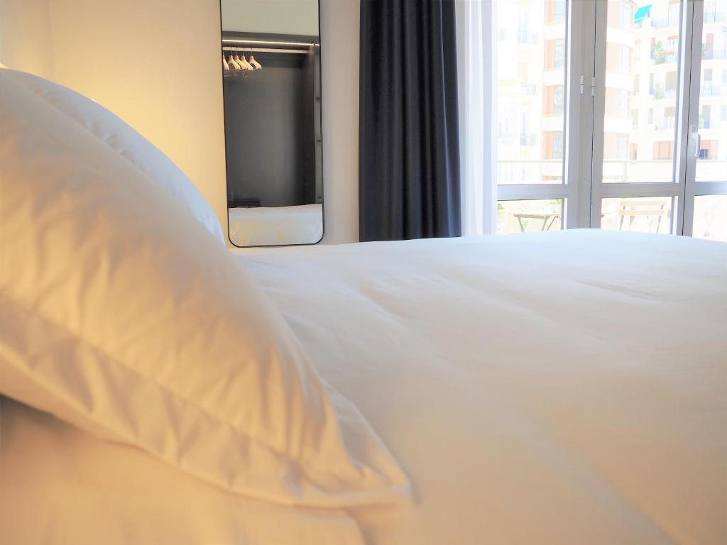 PLAZA VIEW - Resim 33