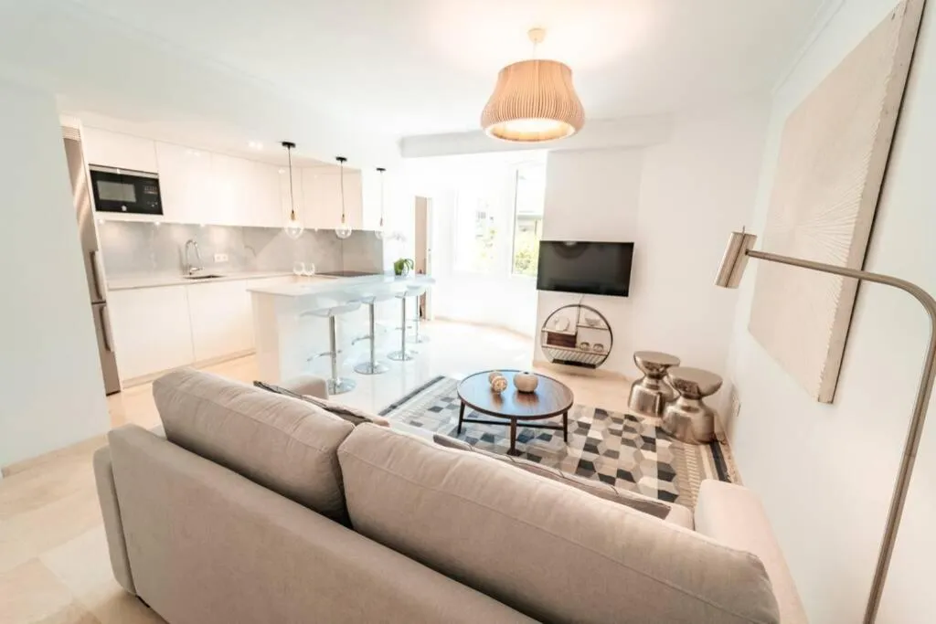 Polo Apartments 2A