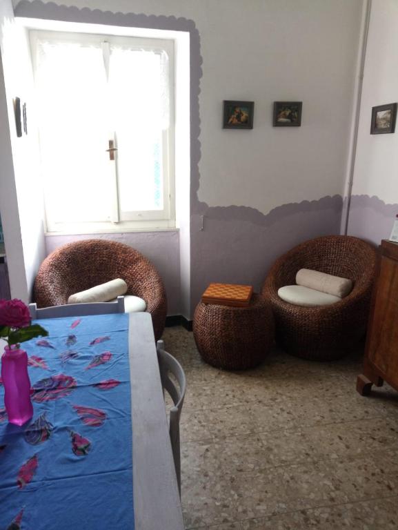 Część wypoczynkowa w obiekcie Cascina Marasca Appartamento Viola