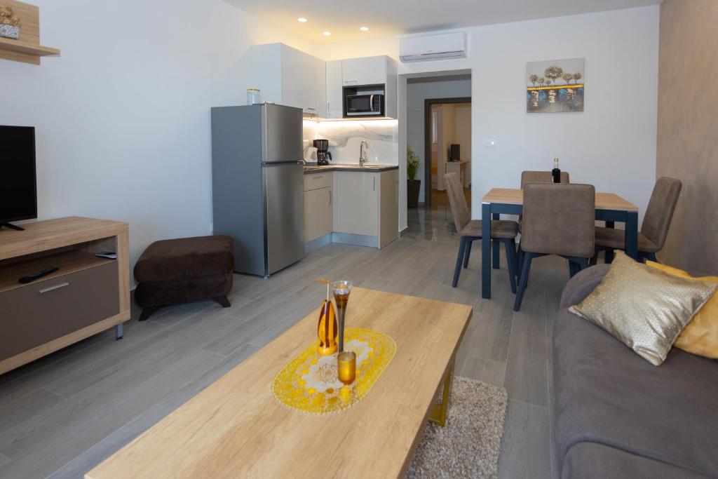 Kuchyň nebo kuchyňský kout v ubytování Apartments Vicin