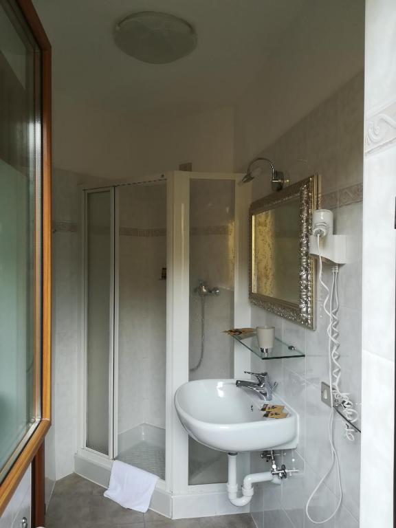 Residence Villa Margherita WITH POOL & HYDROMASSAGE