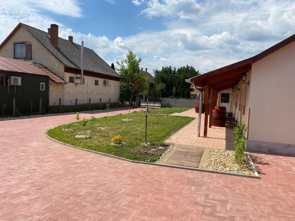 Budynek, w którym mieści się apartament