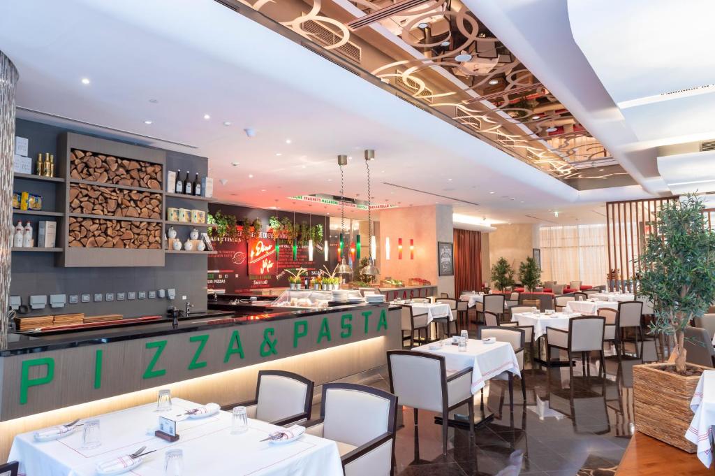 Pearl Rotana Capital Centre - Resim 32