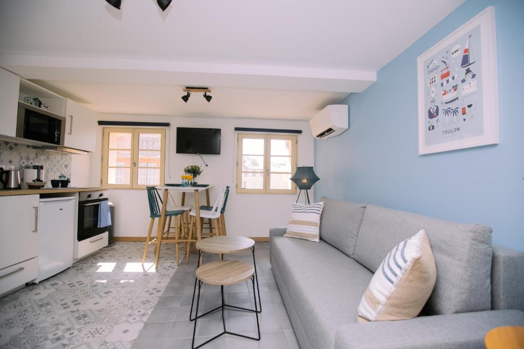Appartement climatisé - Bleu Azur - hyper-centre de Toulon - One-Bedroom Apartment