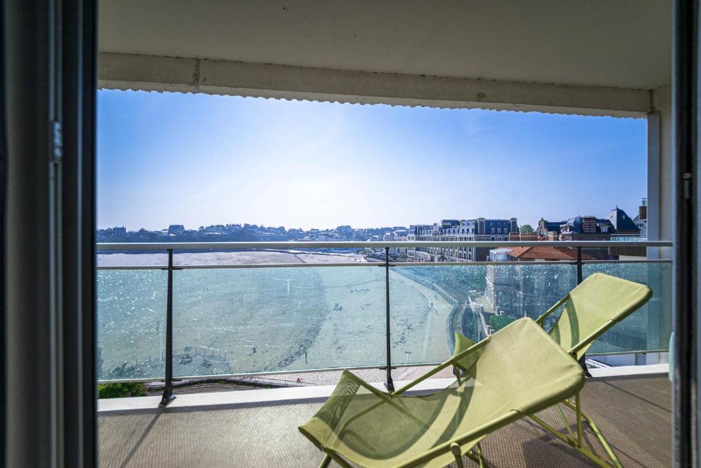 Résidence Le Crystal Dinard Plage - Terrassenapartment Mit Meerblick