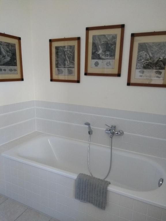 Teehaus im Schlosspark Weltkulturerbe Corvey - Villa