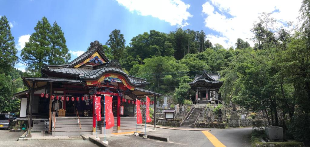 Budova, kde se ryokan nachází