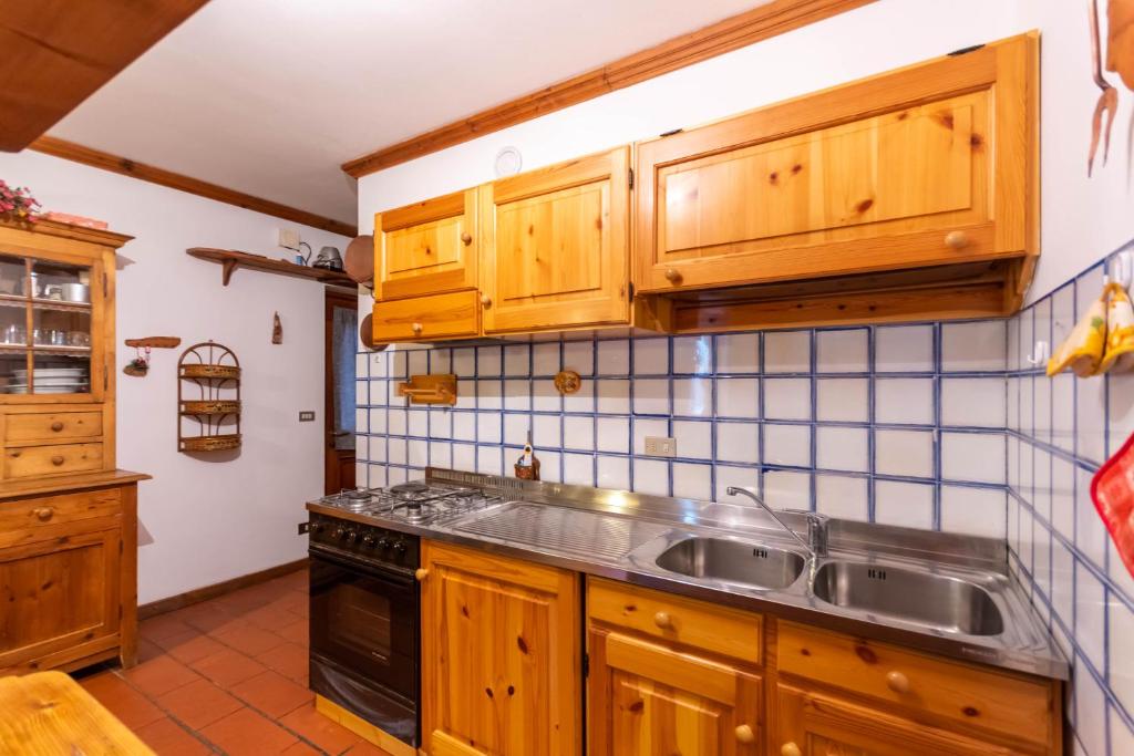 Kuchnia lub aneks kuchenny w obiekcie Ski Residence 3B