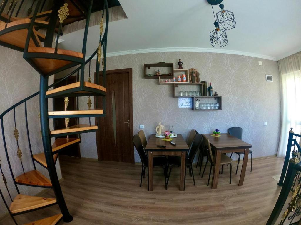 Φωτογραφία από το άλμπουμ του Kazbegi Inn σε Kazbegi