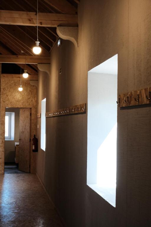 Azóia 10 - Hostel & Casas de Campo - Litera En La Habitación Del Dormitorio Masculino