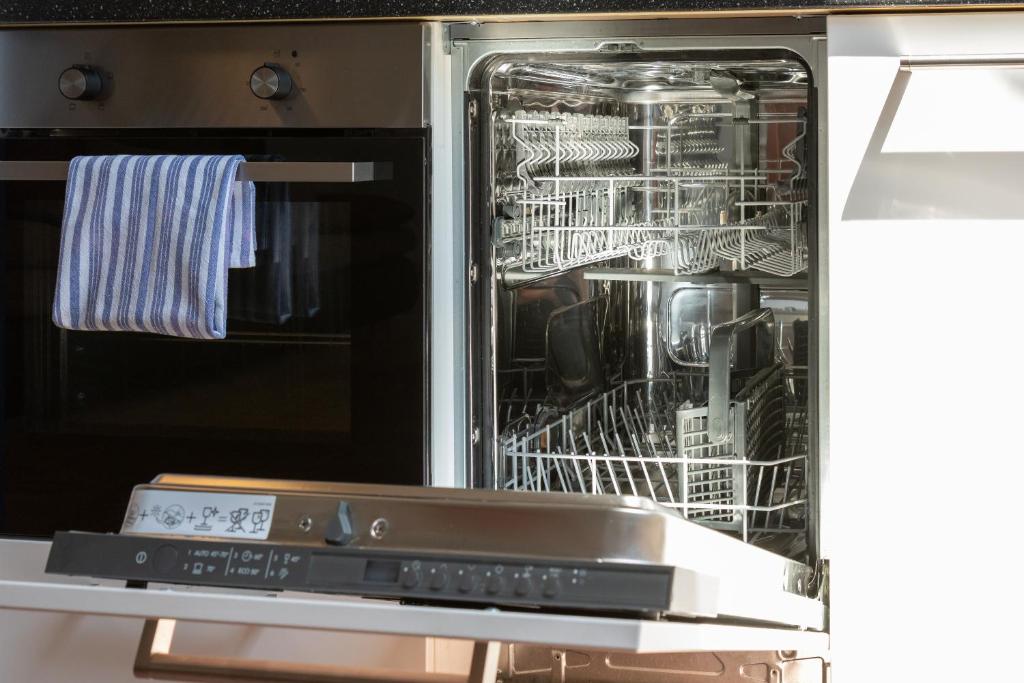 Yeshello Central Station Studio - 18