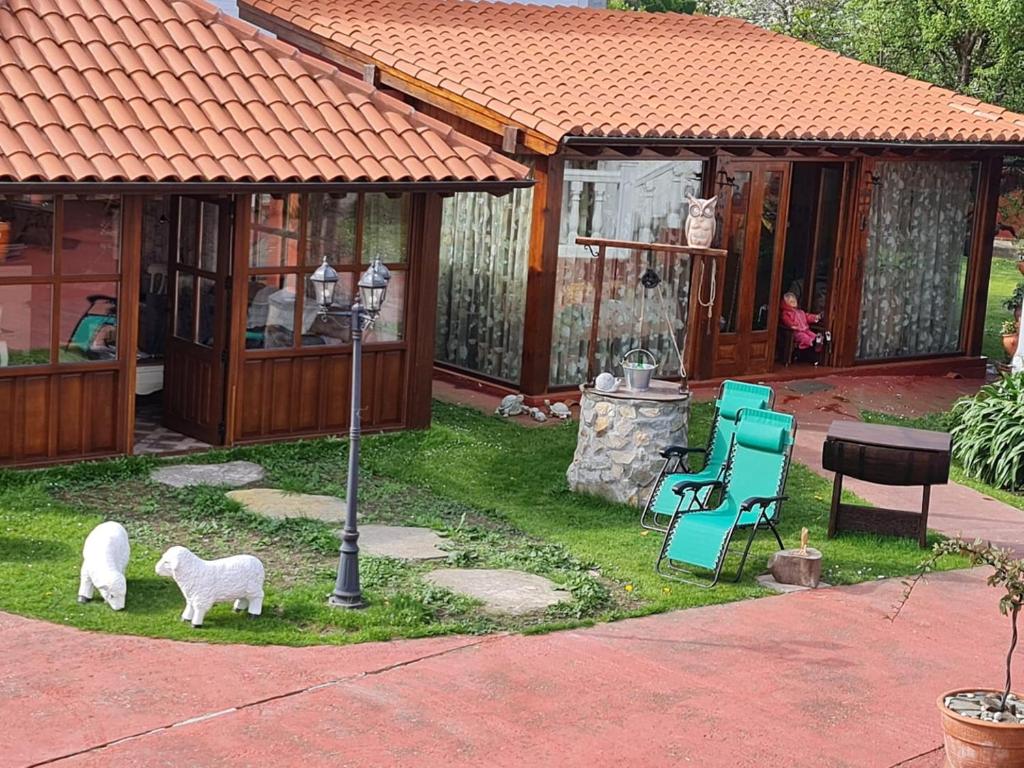 Domácí mazlíčci ubytovaní s hosty v ubytování El Perlindango