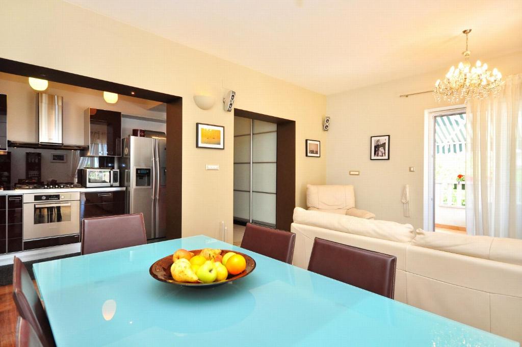 Kuchyňa alebo kuchynka v ubytovaní Apartment SAKAL
