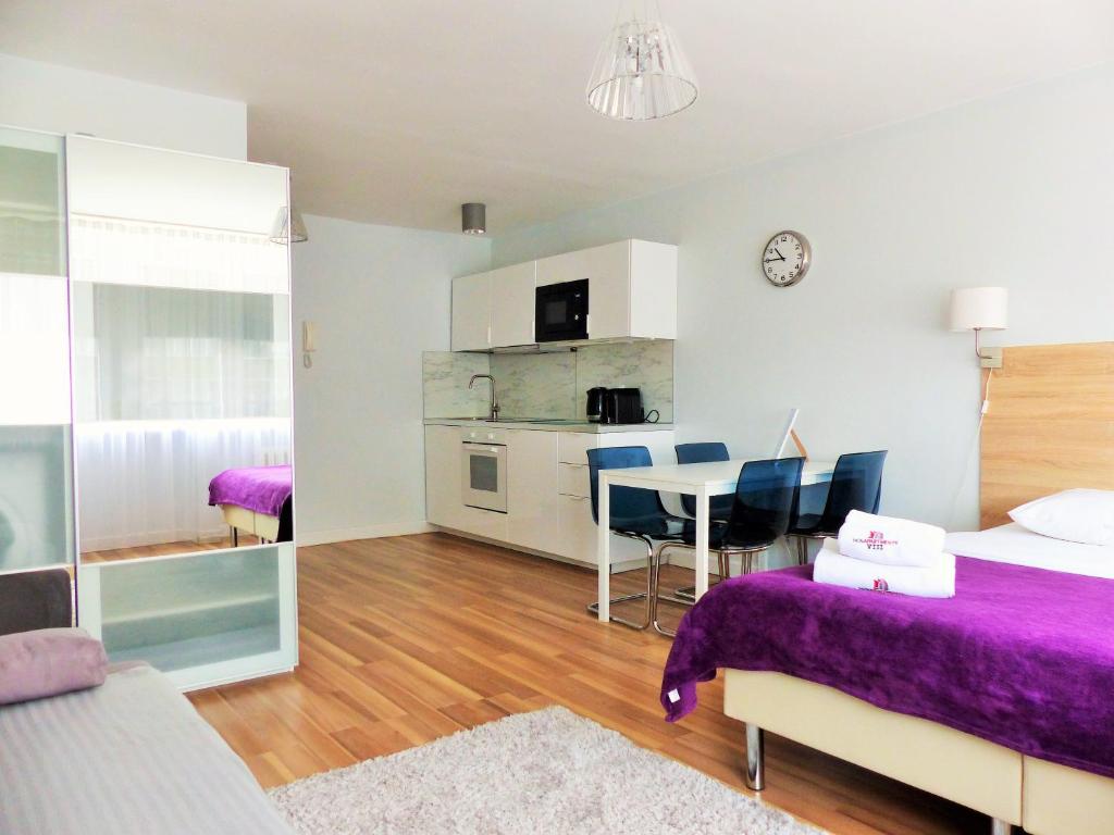 Hosapartments City Center - Studio With Sofa Bed (4 Adults)