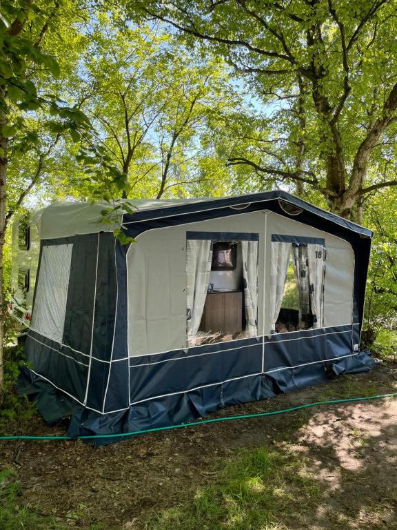 Fotografie z fotogalerie ubytování Przyczepy Kemping Polaris Półwysep Helski v destinaci Chałupy
