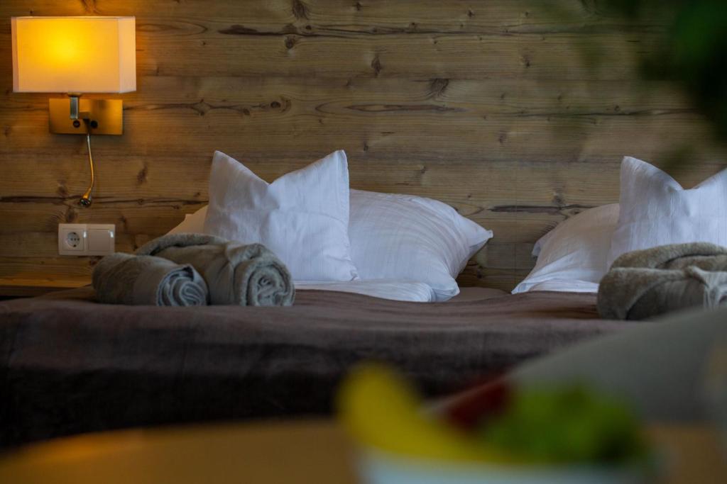 Postel nebo postele na pokoji v ubytování Hotel MeerLand Pellworm