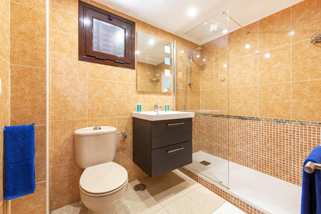 Apartamentos las Lilas - One-Bedroom Apartment With Pool View