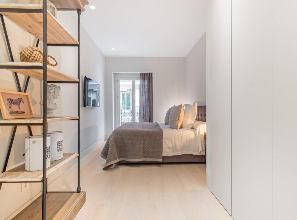 Fotografie z fotogalerie ubytování Luxury 2-Bedroom Apartment in Barrio de Salamanca, Villanueva VI v destinaci Madrid