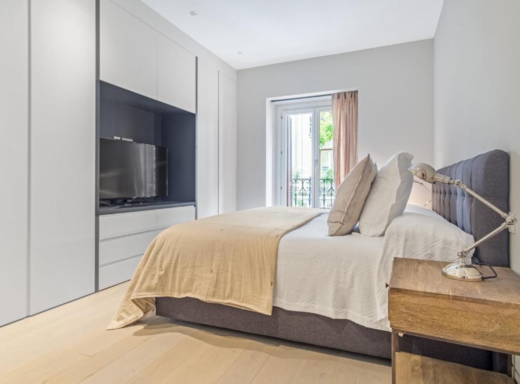 Fotografie z fotogalerie ubytování Luxury 2-Bedroom Apartment in Barrio de Salamanca, Villanueva VI v destinaci Madrid