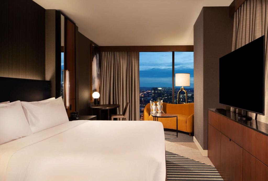 Grand Hyatt Nashville - Grand Corner King Suite