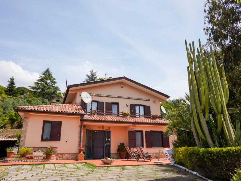 Budova, v ktorej sa vila nachádza